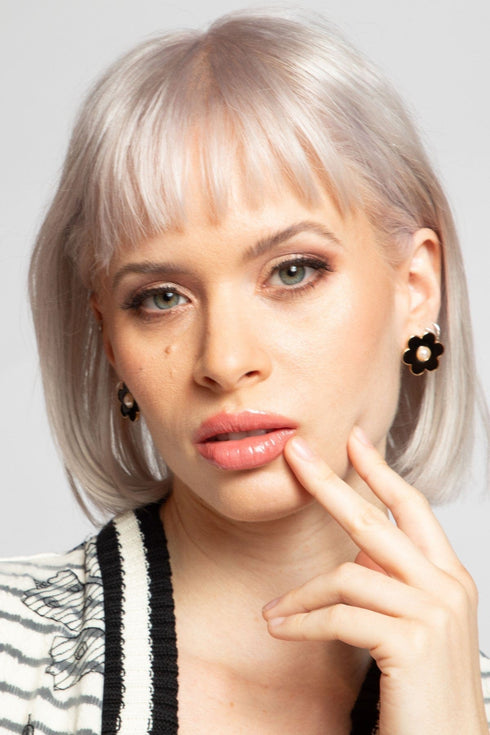 Black Daisy Pearl Earring