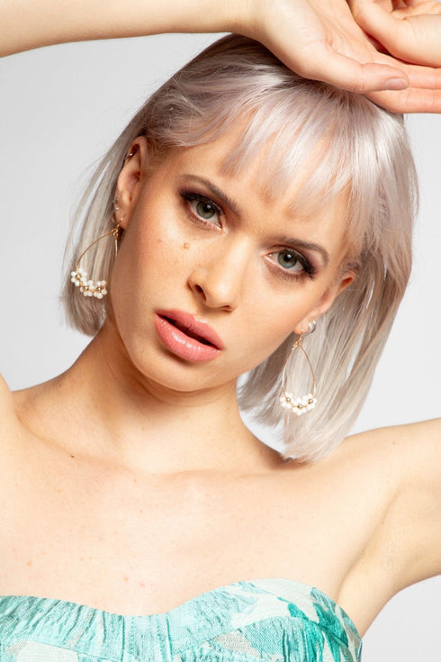 Three White Daisy Gold Pendant Earring