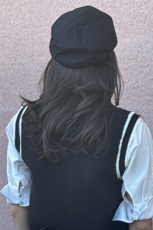 Tulip Knit Vest - Black and White