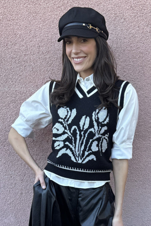 Tulip Knit Vest - Black and White