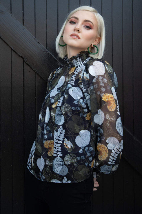 Luna Top - Floral Pond