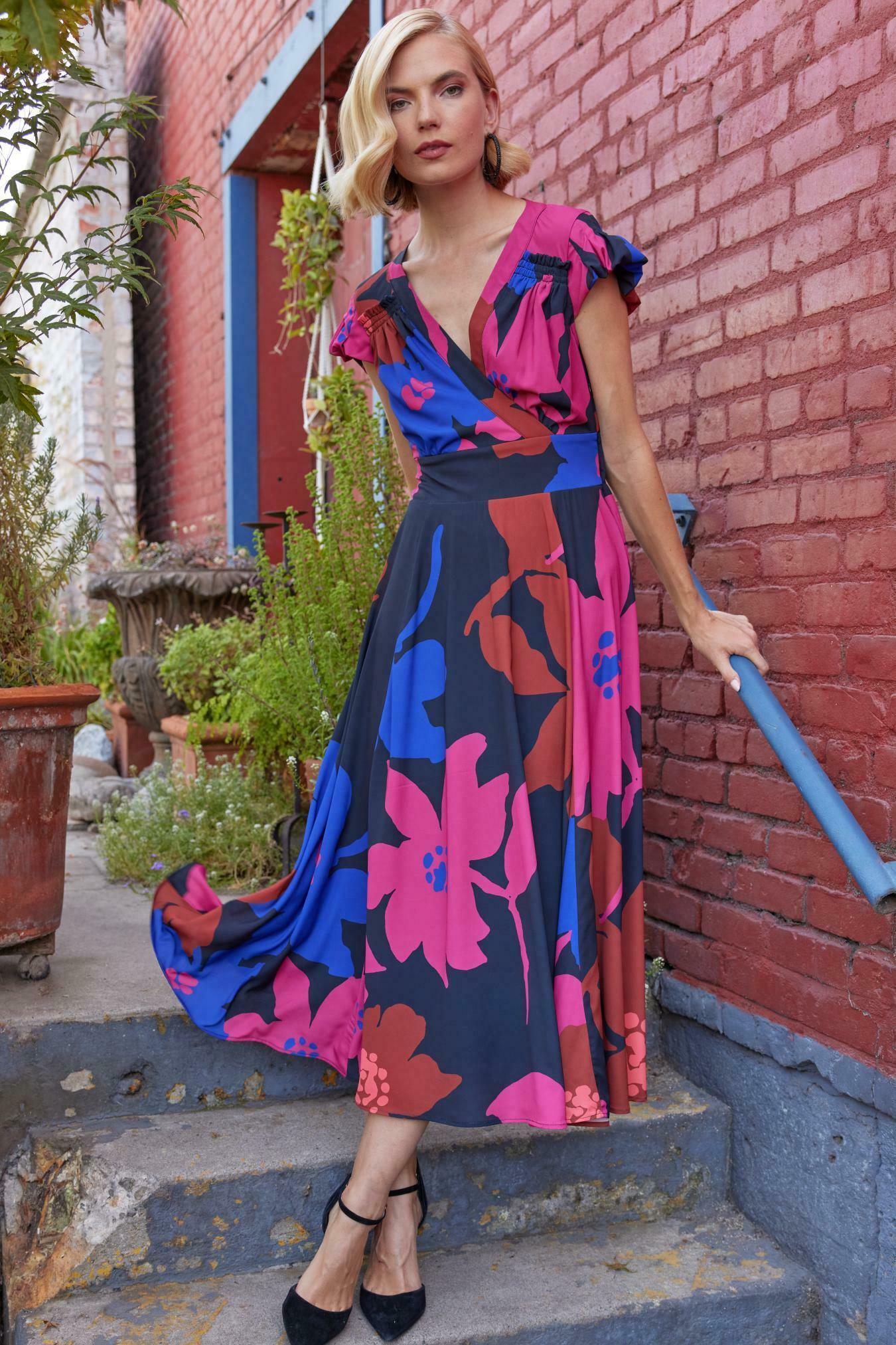 DRESSES STOCK – Eva Franco